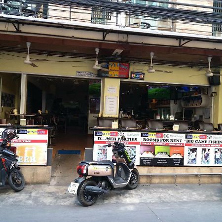 Harry'S Place Pattaya Exterior photo